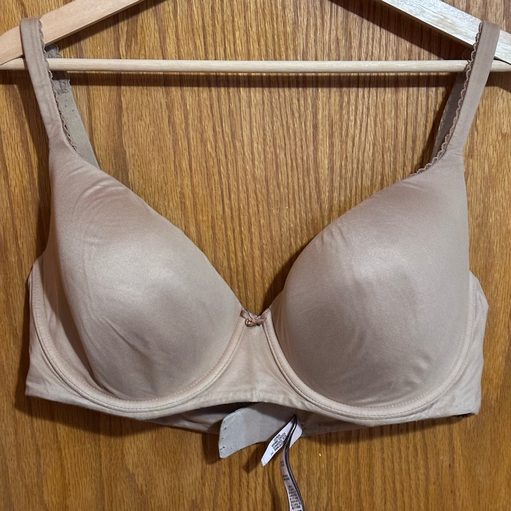 Victoria’s Secret lined Demi sz 38DD bra tan‎ adjustable and convertible straps